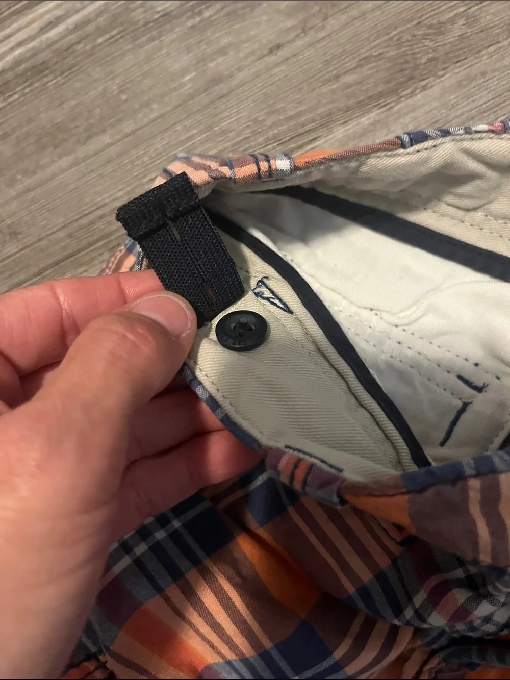 GAP plaid cargo